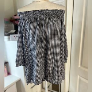 Old naxy  sz xl women’s off the shoulder black and white  gingham top 0555